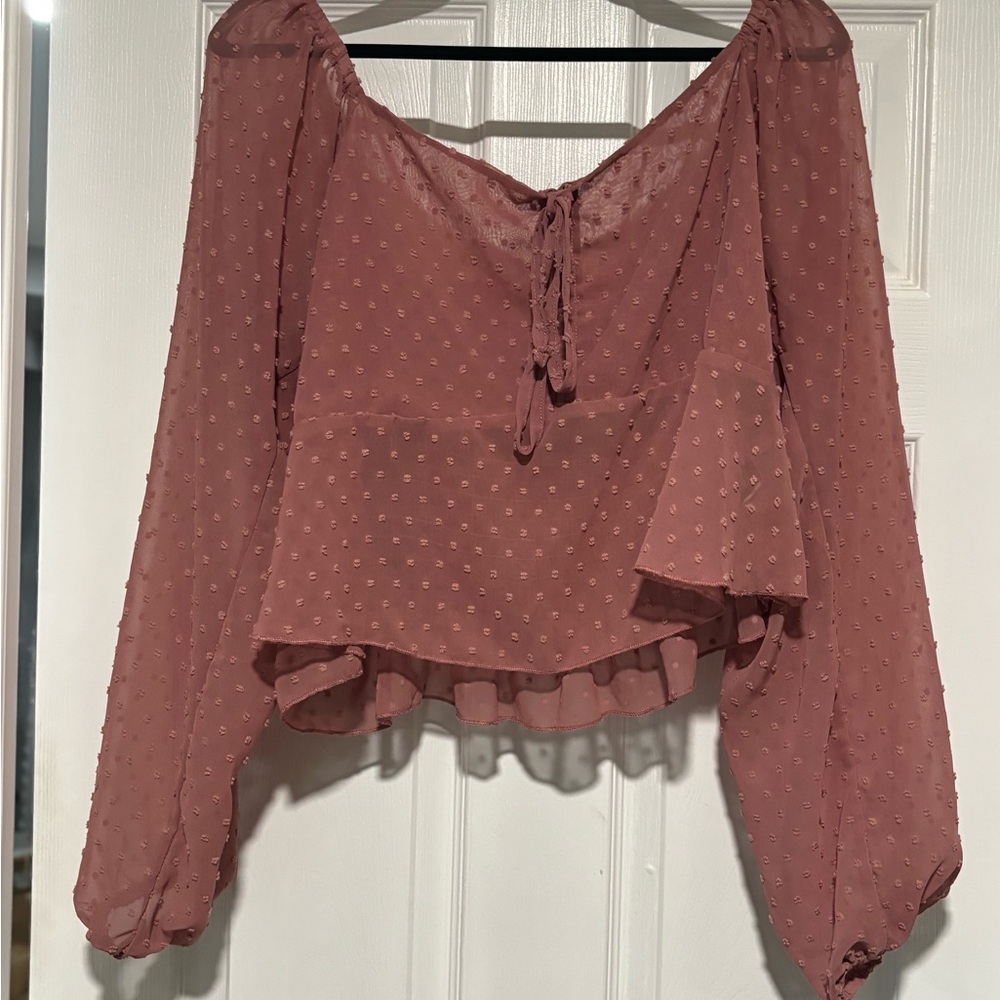 3/$25 SHEIN Dusty Rose cropped Blouse